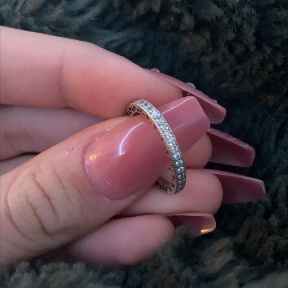 Pandora ring